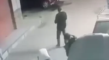 حادث مدرسي يهز الجميع.. طالب يخنق زميله ويصيبه بارتجاج مخ وفقدان ذاكرة